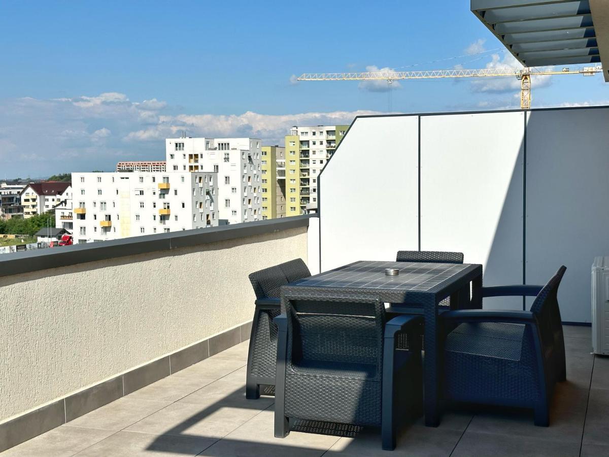 Koa - Urban Penthouse Lägenhet Braşov Exteriör bild