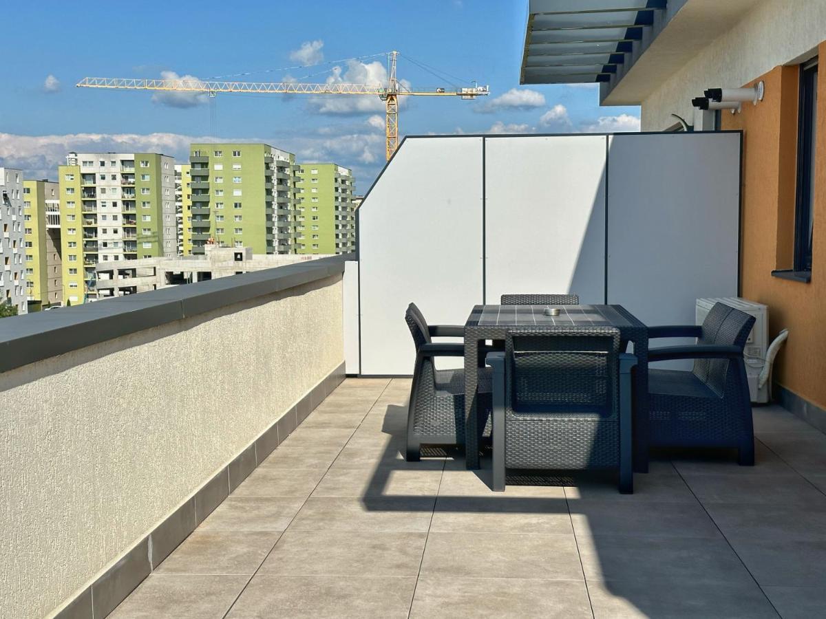 Koa - Urban Penthouse Lägenhet Braşov Exteriör bild